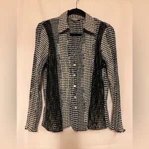 TANJAY long sleeve large blouse w/frilly bottom & lace in front, black & beige.